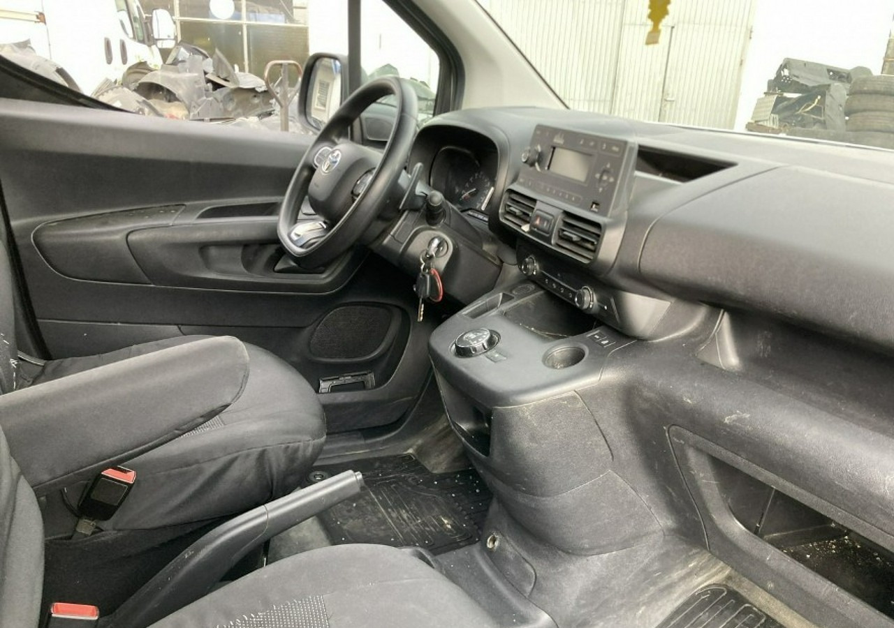 Toyota Inny Toyota Toyota Proace City Maxi - 5 osob Automat Klima Salon PL Model 2021 - Βαν: φωτογραφία 4 Toyota Inny Toyota Toyota Proace City Maxi - 5 osob Automat Klima Salon PL Model 2021 - Βαν: φωτογραφία 4