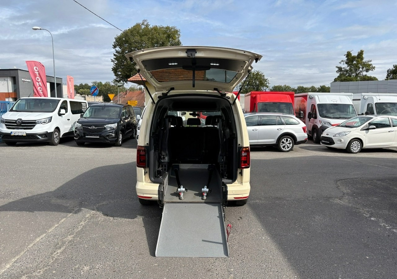 Volkswagen Caddy III Caddy 2.0-150 Niepełnosprawnych inwalida rampa Bogate wyposażeniePFR - Station wagon: φωτογραφία 3 Volkswagen Caddy III Caddy 2.0-150 Niepełnosprawnych inwalida rampa Bogate wyposażeniePFR - Station wagon: φωτογραφία 3