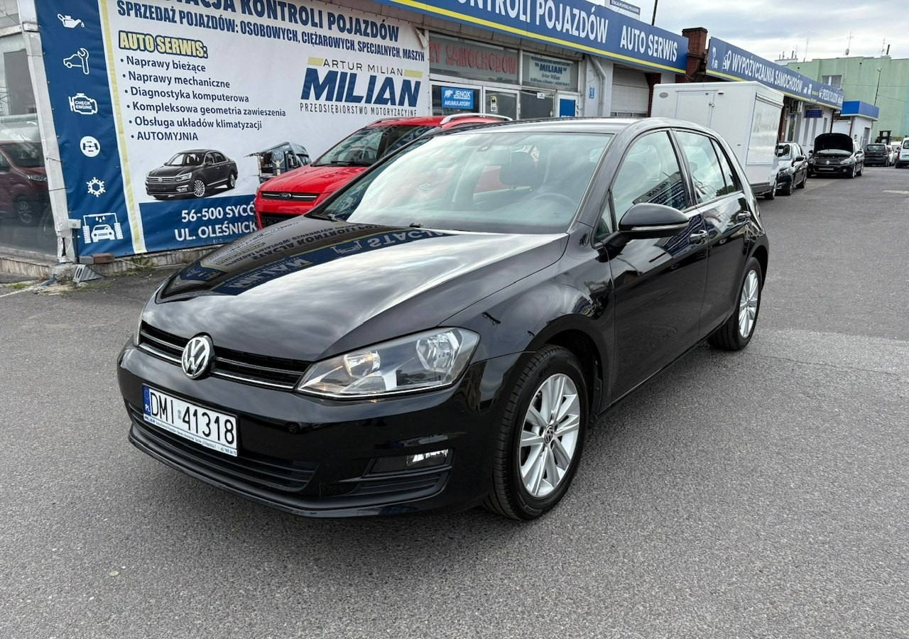 Volkswagen Golf VII VII 1,6 TDI 110KM 153TKM Klimatronik Navi Alu PDC 2015 Bez wkładu fi - Hatchback: φωτογραφία 2 Volkswagen Golf VII VII 1,6 TDI 110KM 153TKM Klimatronik Navi Alu PDC 2015 Bez wkładu fi - Hatchback: φωτογραφία 2