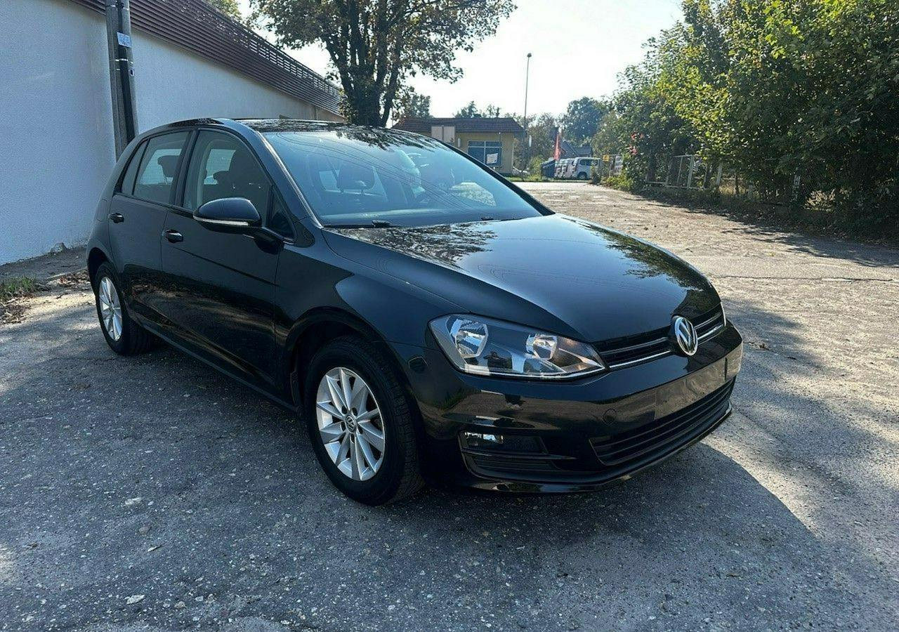 Volkswagen Golf VII VII 1,6 TDI 110KM 153TKM Klimatronik Navi Alu PDC 2015 Bez wkładu fi - Hatchback: φωτογραφία 1 Volkswagen Golf VII VII 1,6 TDI 110KM 153TKM Klimatronik Navi Alu PDC 2015 Bez wkładu fi - Hatchback: φωτογραφία 1