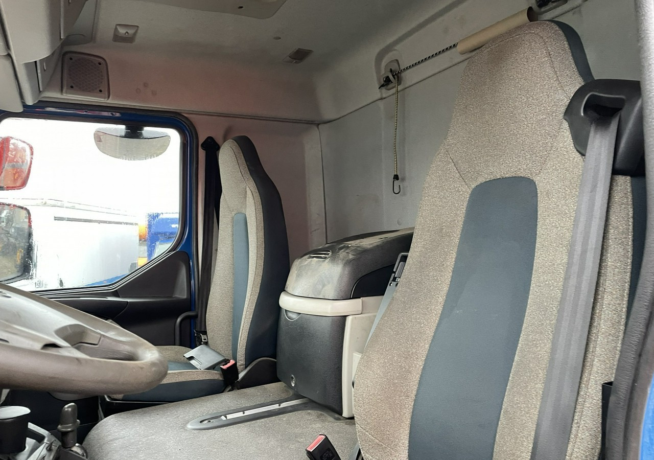 Interior photo 2: Μίσθωση  Volvo Inny Volvo Volvo FLB3C-280 Rama Klima 16000DMC 2016r EURO 6 Volvo Inny Volvo Volvo FLB3C-280 Rama Klima 16000DMC 2016r EURO 6