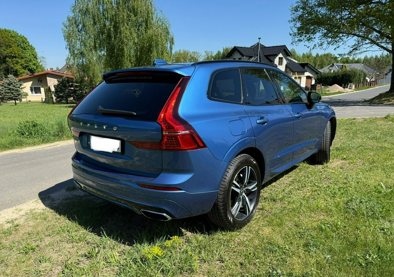 Volvo XC60 II XC60 R-design 2.0D5 235KM Automat Navi Kamery360 Panorama HAK Harman - SUV: φωτογραφία 3 Volvo XC60 II XC60 R-design 2.0D5 235KM Automat Navi Kamery360 Panorama HAK Harman - SUV: φωτογραφία 3