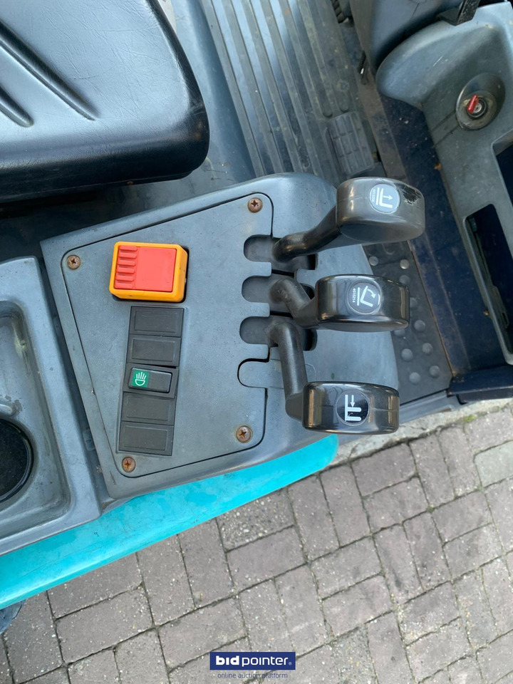 Heftruck elektrisch - 3 wiel - 1600kg! Freelift! Komatsu FB16 - 5.5 mtr. Sideshift! - Ηλεκτροκίνητο περονοφόρο: φωτογραφία 4 Heftruck elektrisch - 3 wiel - 1600kg! Freelift! Komatsu FB16 - 5.5 mtr. Sideshift! - Ηλεκτροκίνητο περονοφόρο: φωτογραφία 4