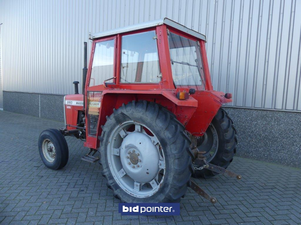 Massey Ferguson 260 with 4226 Hours and powersteering - Τρακτέρ: φωτογραφία 4 Massey Ferguson 260 with 4226 Hours and powersteering - Τρακτέρ: φωτογραφία 4