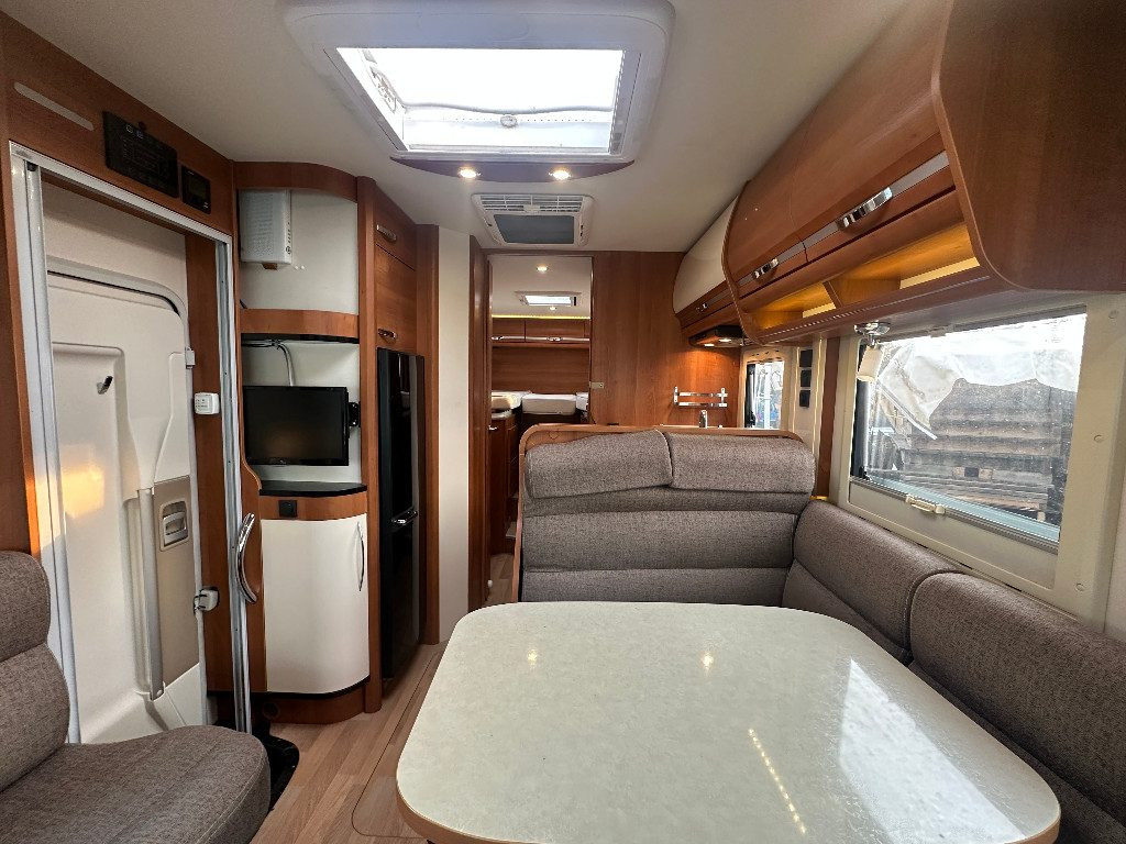 RAPIDO 855 F - Ενιαίο αυτοκινούμενο: φωτογραφία 2 RAPIDO 855 F - Ενιαίο αυτοκινούμενο: φωτογραφία 2