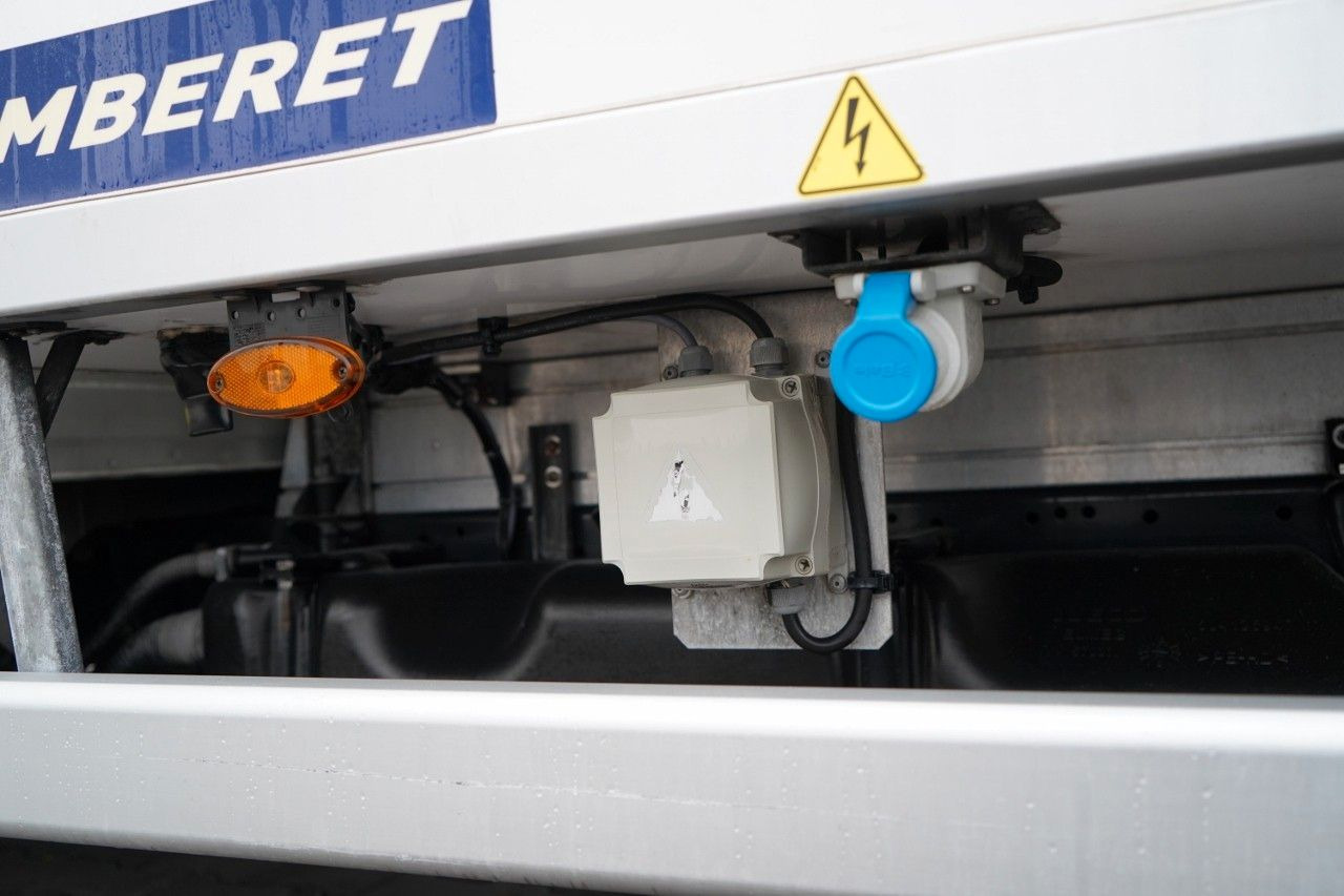 Επαγγελματικό αυτοκίνητο ψυγείο Iveco DAILY 35-140 / CHŁODNIA / AGREGAT PULSOR 400 / W: φωτογραφία 20 Επαγγελματικό αυτοκίνητο ψυγείο Iveco DAILY 35-140 / CHŁODNIA / AGREGAT PULSOR 400 / W: φωτογραφία 20