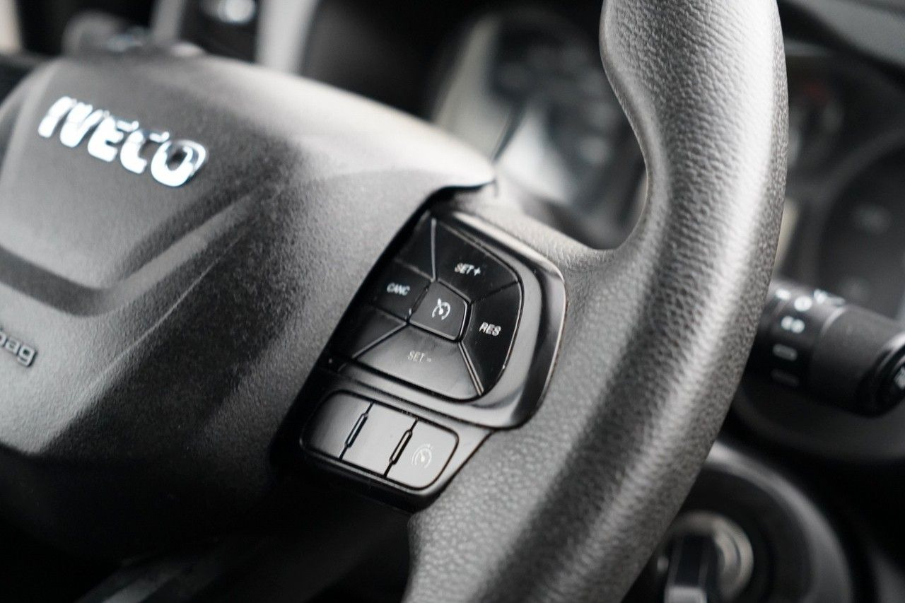 Επαγγελματικό αυτοκίνητο ψυγείο Iveco DAILY 35-140 / CHŁODNIA / AGREGAT PULSOR 400 / W: φωτογραφία 37 Επαγγελματικό αυτοκίνητο ψυγείο Iveco DAILY 35-140 / CHŁODNIA / AGREGAT PULSOR 400 / W: φωτογραφία 37