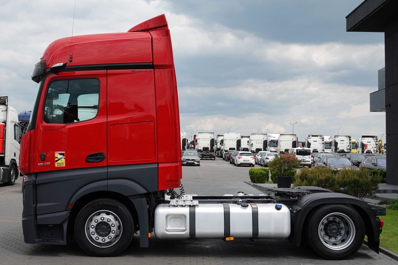 Mercedes-Benz ACTROS 1845 / LOW DECK / MEGA / BIG SPACE / PO K - Τράκτορας: φωτογραφία 3 Mercedes-Benz ACTROS 1845 / LOW DECK / MEGA / BIG SPACE / PO K - Τράκτορας: φωτογραφία 3
