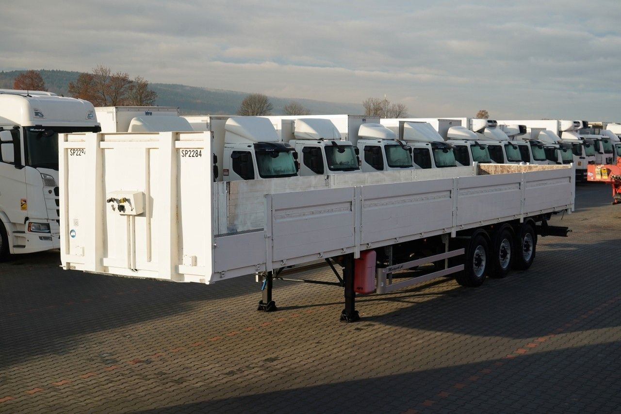 SAMRO NACZEPA / BURTOWA / RYFLOWANA PODŁOGA - Τρέιλερ μεταφοράς μηχανημάτων: φωτογραφία 1 SAMRO NACZEPA / BURTOWA / RYFLOWANA PODŁOGA - Τρέιλερ μεταφοράς μηχανημάτων: φωτογραφία 1