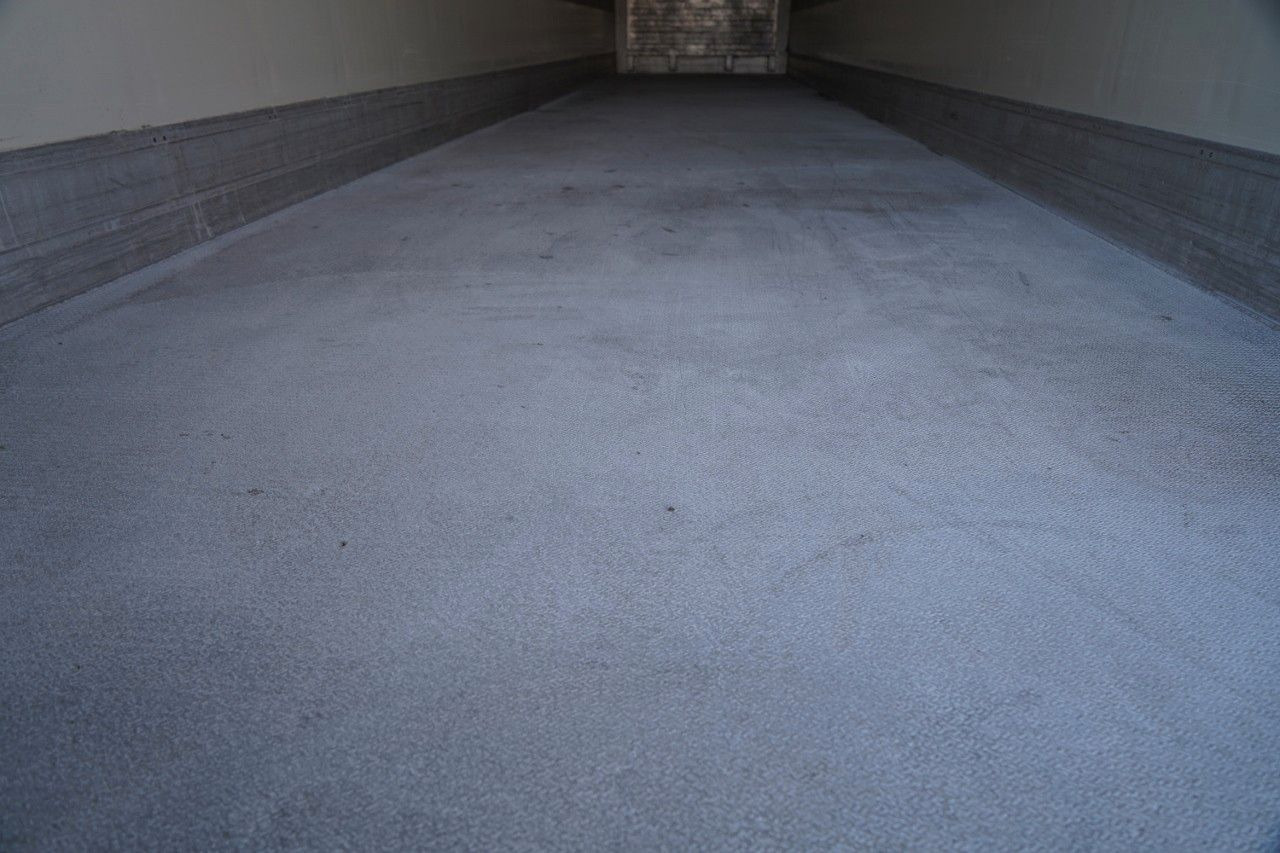 Επικαθήμενο ψυγείο Schmitz Cargobull / CHŁODNIA / THERMO KING SLX 300 / HAKÓWKA / OŚ: φωτογραφία 13 Επικαθήμενο ψυγείο Schmitz Cargobull / CHŁODNIA / THERMO KING SLX 300 / HAKÓWKA / OŚ: φωτογραφία 13