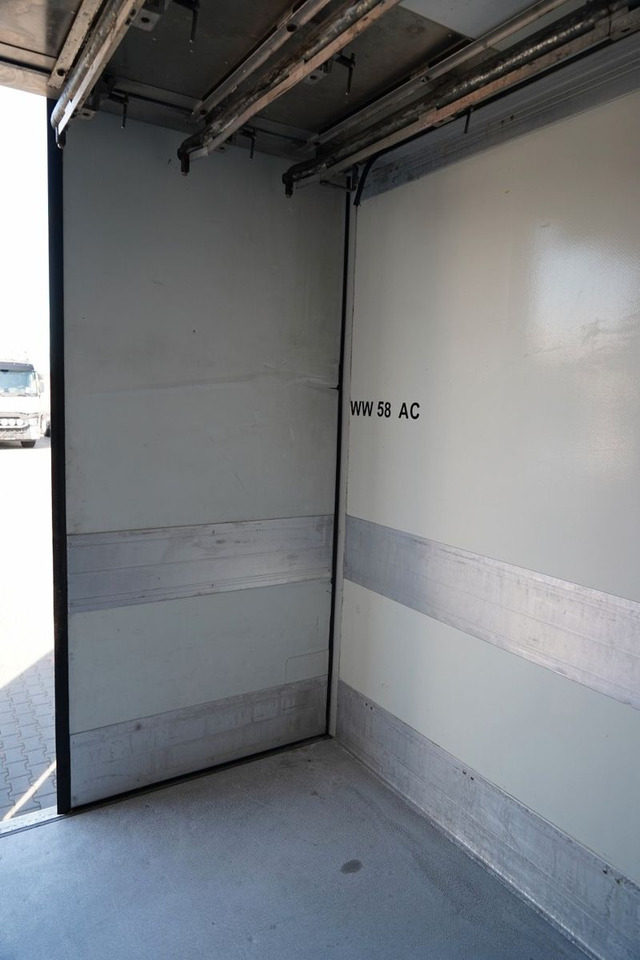 Επικαθήμενο ψυγείο Schmitz Cargobull / CHŁODNIA / THERMO KING SLX 300 / HAKÓWKA / OŚ: φωτογραφία 14 Επικαθήμενο ψυγείο Schmitz Cargobull / CHŁODNIA / THERMO KING SLX 300 / HAKÓWKA / OŚ: φωτογραφία 14