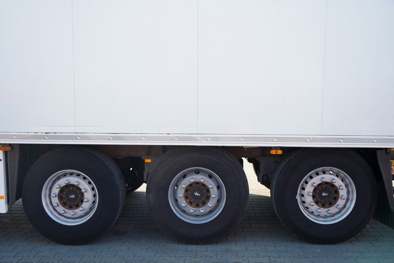 Επικαθήμενο ψυγείο Schmitz Cargobull / CHŁODNIA / THERMO KING SLX 300 / HAKÓWKA / OŚ: φωτογραφία 17 Επικαθήμενο ψυγείο Schmitz Cargobull / CHŁODNIA / THERMO KING SLX 300 / HAKÓWKA / OŚ: φωτογραφία 17