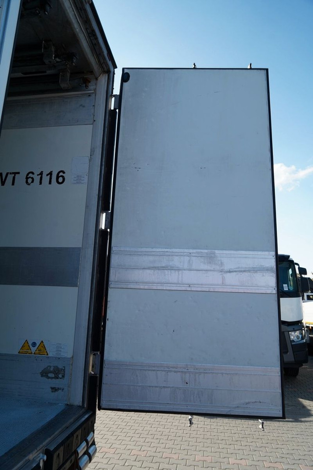Επικαθήμενο ψυγείο Schmitz Cargobull / CHŁODNIA / THERMO KING SLX 300 / HAKÓWKA / OŚ: φωτογραφία 10 Επικαθήμενο ψυγείο Schmitz Cargobull / CHŁODNIA / THERMO KING SLX 300 / HAKÓWKA / OŚ: φωτογραφία 10