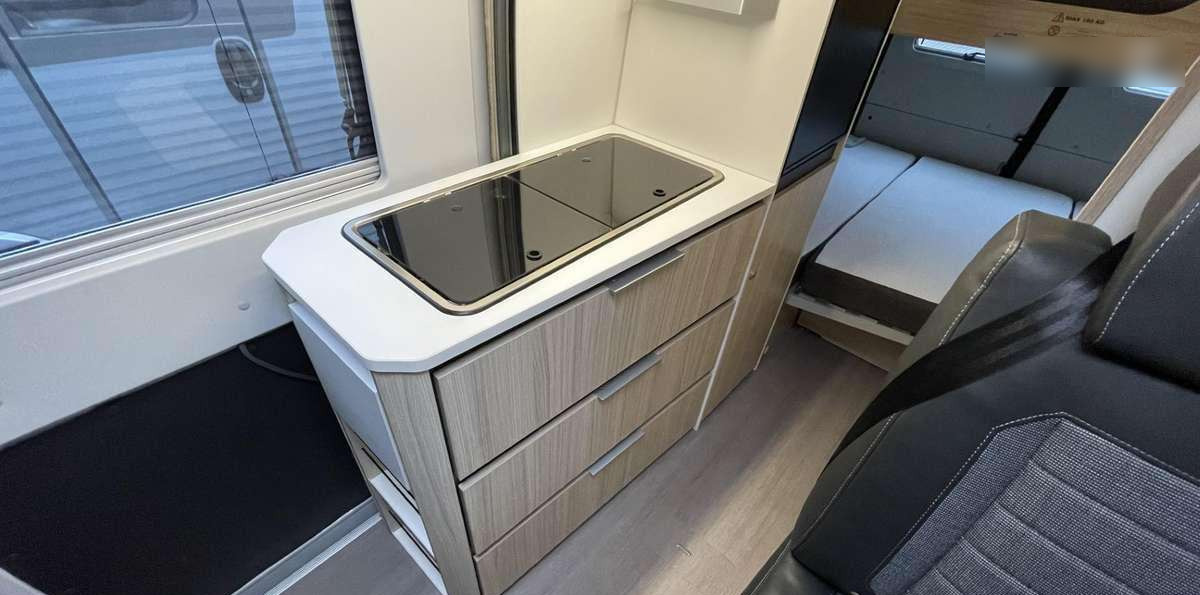 Adria Twin 600 SP Family - Αυτοκινούμενο βαν: φωτογραφία 5 Adria Twin 600 SP Family - Αυτοκινούμενο βαν: φωτογραφία 5