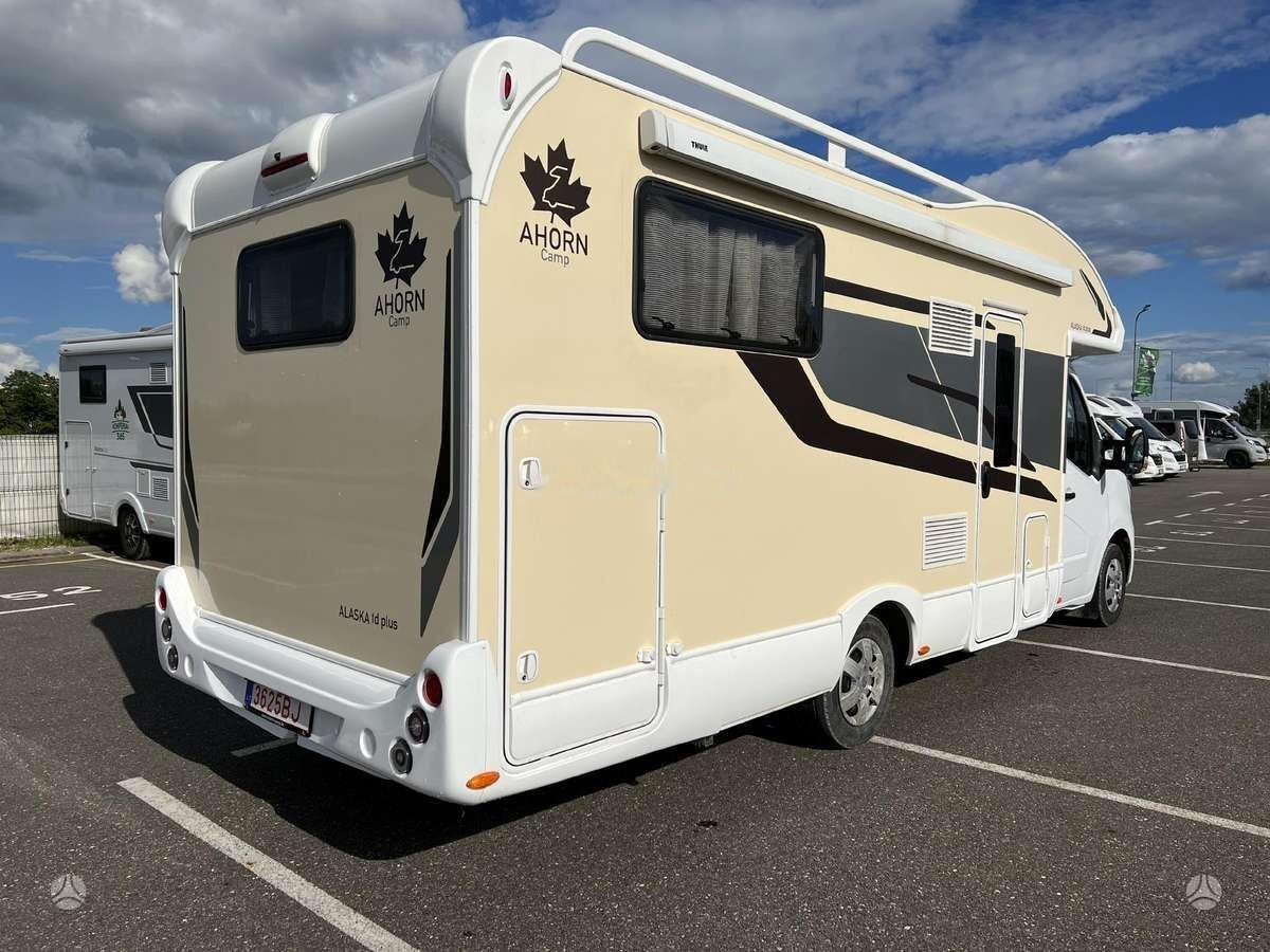 Ahorn Alaska TD Plus - Τροχόσπιτο: φωτογραφία 4 Ahorn Alaska TD Plus - Τροχόσπιτο: φωτογραφία 4