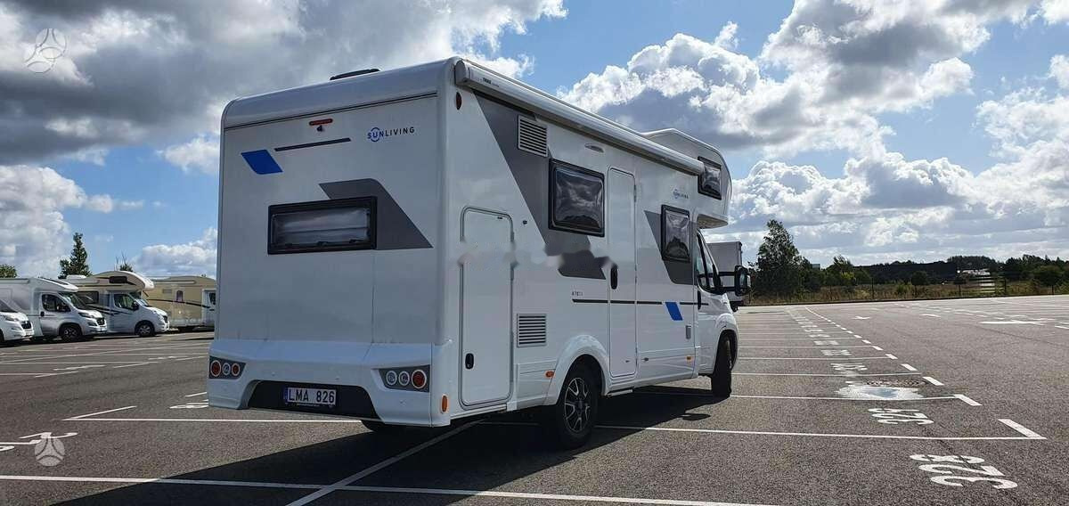 Sun Living A70DK - Τροχόσπιτο: φωτογραφία 4 Sun Living A70DK - Τροχόσπιτο: φωτογραφία 4