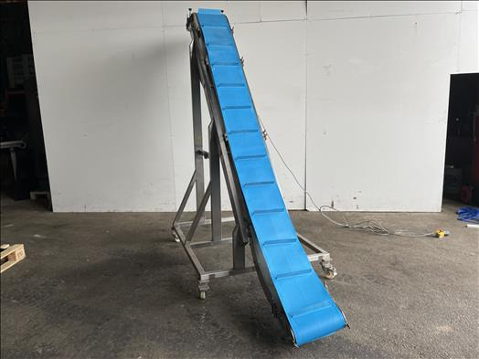 NNP Flighted elevator conveyor - Μεταφορική ταινία: φωτογραφία 1 NNP Flighted elevator conveyor - Μεταφορική ταινία: φωτογραφία 1