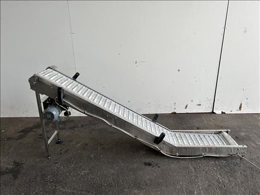 NNP Flighted elevator conveyor - Μεταφορική ταινία: φωτογραφία 1 NNP Flighted elevator conveyor - Μεταφορική ταινία: φωτογραφία 1