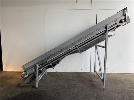 NNP flighted elevator conveyor - Μεταφορική ταινία: φωτογραφία 1 NNP flighted elevator conveyor - Μεταφορική ταινία: φωτογραφία 1