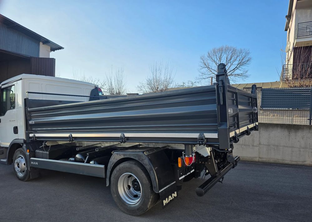 MAN TGL 12.250 /12.220 / ATEGO/ WYWROTKA / 2016 / NOWA ZABUDOWA - Φορτηγό ανατρεπόμενο: φωτογραφία 2 MAN TGL 12.250 /12.220 / ATEGO/ WYWROTKA / 2016 / NOWA ZABUDOWA - Φορτηγό ανατρεπόμενο: φωτογραφία 2