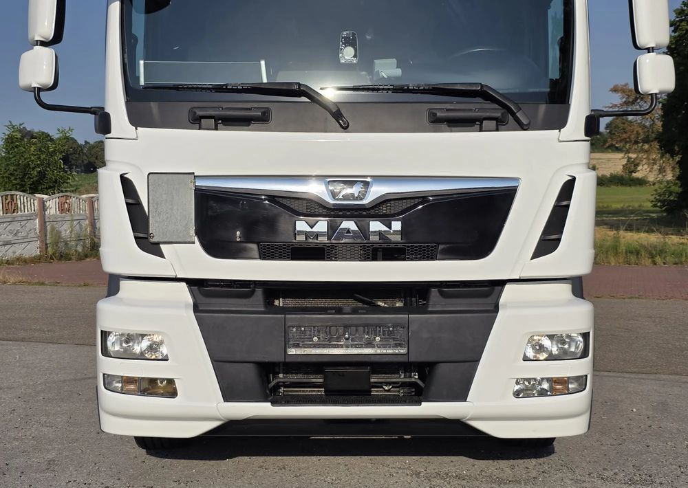 MAN TGM 15.290 / BURTO-FIRANKA / CAŁY NA PODUSZKACH /KLIMA POSTOJOWA / 2018R / NISKI PRZEBIEG / 18 PALET / E6 / JAK NOWY / WINDA / - Φορτηγό μουσαμάς: φωτογραφία 4 MAN TGM 15.290 / BURTO-FIRANKA / CAŁY NA PODUSZKACH /KLIMA POSTOJOWA / 2018R / NISKI PRZEBIEG / 18 PALET / E6 / JAK NOWY / WINDA / - Φορτηγό μουσαμάς: φωτογραφία 4