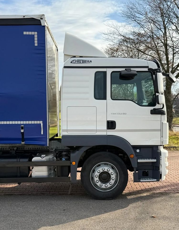 Φορτηγό μουσαμάς MAN TGM 15.290 / FIRANKA / 2016R / KLIMA POSTOJOWA /SPROWADZONY/ 8T ŁADOWNOŚĆ / 17 PALET / E6  / WINDA /: φωτογραφία 16