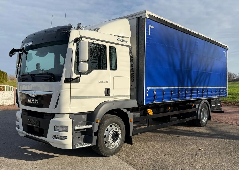 Φορτηγό μουσαμάς MAN TGM 15.290 / FIRANKA / 2016R / KLIMA POSTOJOWA /SPROWADZONY/ 8T ŁADOWNOŚĆ / 17 PALET / E6  / WINDA /: φωτογραφία 14