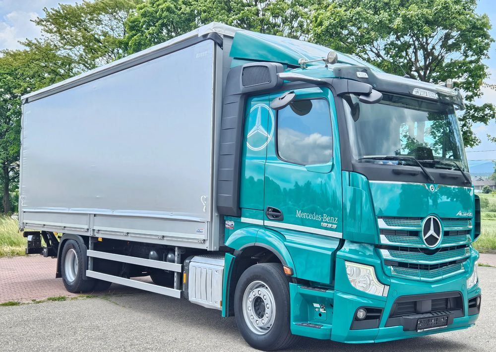 Mercedes-Benz ACTROS 1833 / BURTO-FIRANKA / WINDA / 18 PALET / 8600 ŁADOWNOŚĆ / AUTOMAT / DUŻY SILNIK / 10.2019 ROK / SYPIALKA / LEDY / KAMERY / VIRTUAL COCPIT/ JAK NOWY - Φορτηγό μουσαμάς: φωτογραφία 2 Mercedes-Benz ACTROS 1833 / BURTO-FIRANKA / WINDA / 18 PALET / 8600 ŁADOWNOŚĆ / AUTOMAT / DUŻY SILNIK / 10.2019 ROK / SYPIALKA / LEDY / KAMERY / VIRTUAL COCPIT/ JAK NOWY - Φορτηγό μουσαμάς: φωτογραφία 2