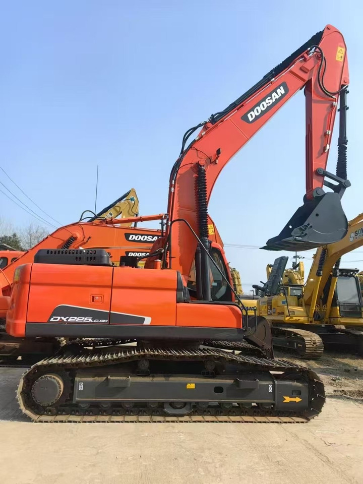 DOOSAN Dx225 - Ερπυστριοφόρος εκσκαφέας: φωτογραφία 1 DOOSAN Dx225 - Ερπυστριοφόρος εκσκαφέας: φωτογραφία 1