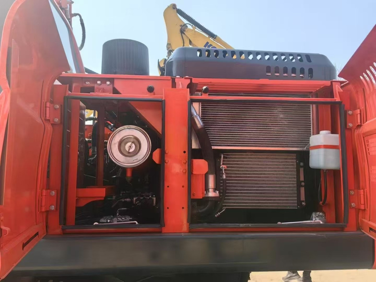 DOOSAN Dx225 - Ερπυστριοφόρος εκσκαφέας: φωτογραφία 5 DOOSAN Dx225 - Ερπυστριοφόρος εκσκαφέας: φωτογραφία 5