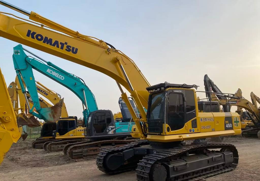 KOMATSU PC 450-8 - Ερπυστριοφόρος εκσκαφέας: φωτογραφία 4 KOMATSU PC 450-8 - Ερπυστριοφόρος εκσκαφέας: φωτογραφία 4