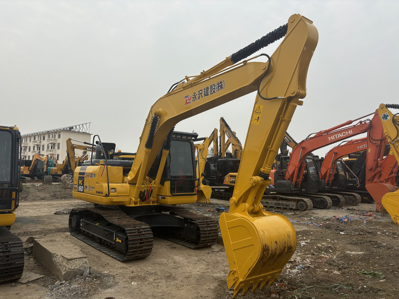 KOMATSU PC160 - Ερπυστριοφόρος εκσκαφέας: φωτογραφία 3 KOMATSU PC160 - Ερπυστριοφόρος εκσκαφέας: φωτογραφία 3
