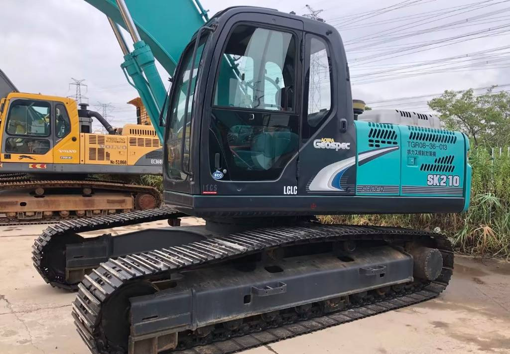 Kobelco SK 210-8 - Ερπυστριοφόρος εκσκαφέας: φωτογραφία 3 Kobelco SK 210-8 - Ερπυστριοφόρος εκσκαφέας: φωτογραφία 3