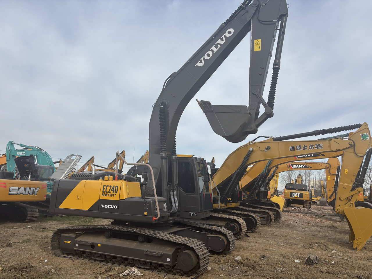 Volvo EC 240 - Ερπυστριοφόρος εκσκαφέας: φωτογραφία 5 Volvo EC 240 - Ερπυστριοφόρος εκσκαφέας: φωτογραφία 5