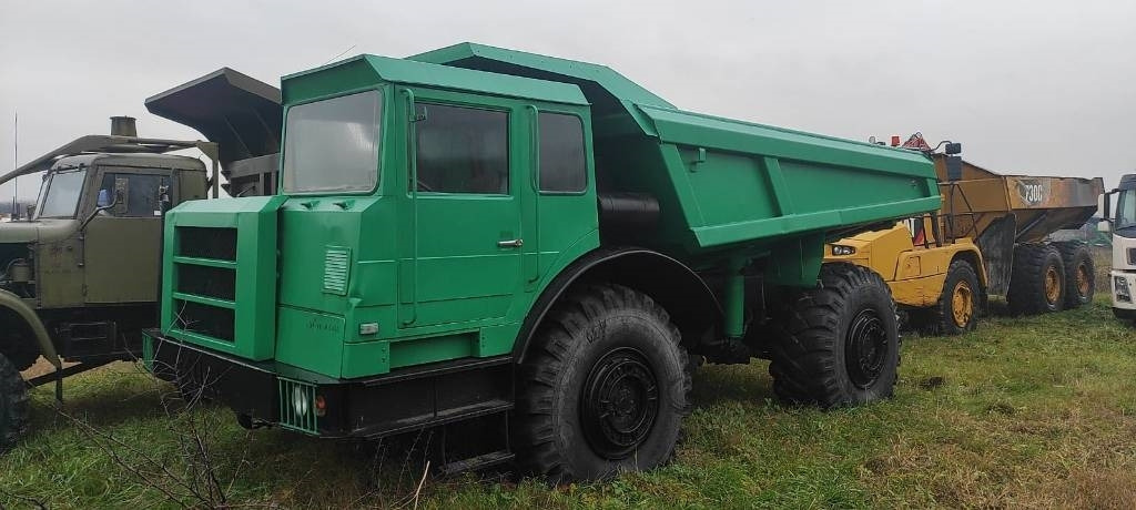 Belaz 75051 - Ανατρεπόμενο όχημα μεταφοράς λατομικών υλικών: φωτογραφία 1 Belaz 75051 - Ανατρεπόμενο όχημα μεταφοράς λατομικών υλικών: φωτογραφία 1