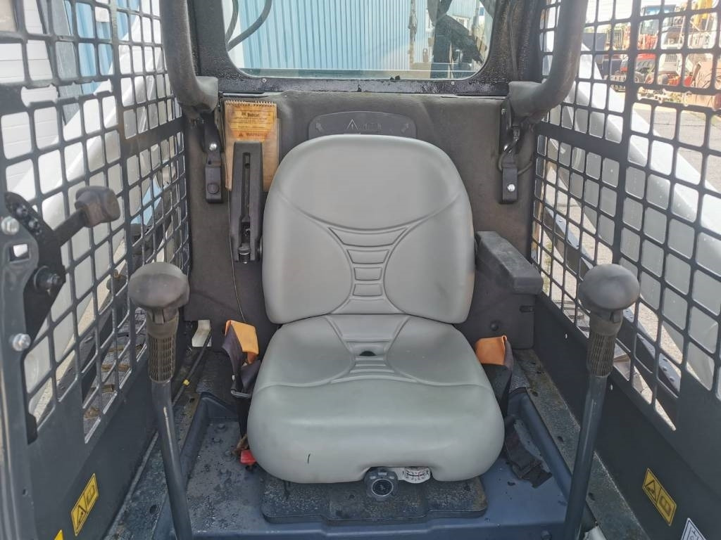 Bobcat S 570 - Φορτωτής πλάγιας ολίσθησης: φωτογραφία 3 Bobcat S 570 - Φορτωτής πλάγιας ολίσθησης: φωτογραφία 3