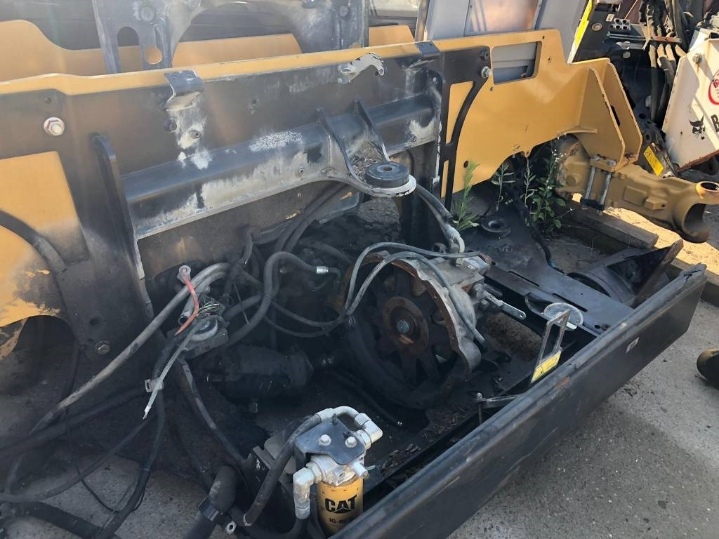 CAT TH 220 B FOR PARTS  - Τηλεσκοπικός φορτωτής: φωτογραφία 5 CAT TH 220 B FOR PARTS  - Τηλεσκοπικός φορτωτής: φωτογραφία 5