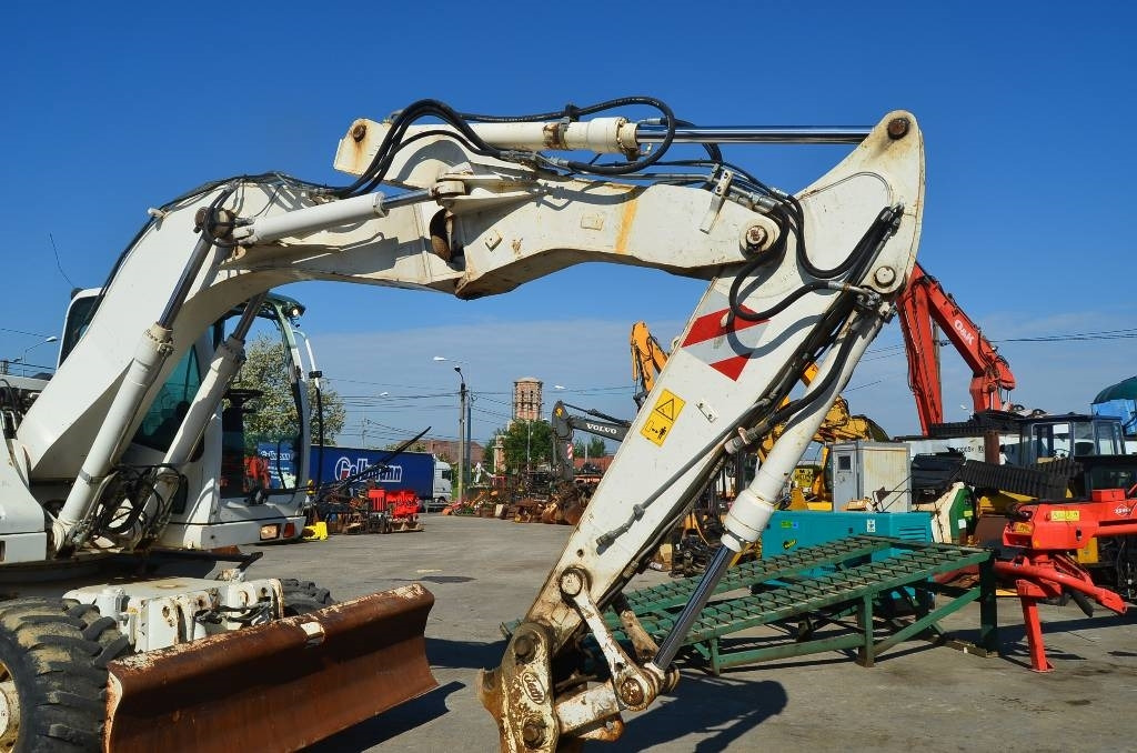 Τροχοφόρος εκσκαφέας Case WX 145: φωτογραφία 8 Τροχοφόρος εκσκαφέας Case WX 145: φωτογραφία 8