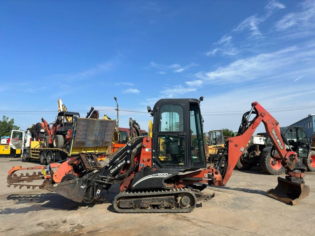 Ditch Witch XT 1600 - Φορτωτής εκσκαφέας: φωτογραφία 5 Ditch Witch XT 1600 - Φορτωτής εκσκαφέας: φωτογραφία 5