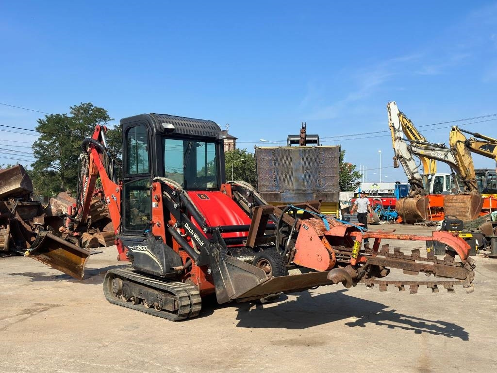 Ditch Witch XT 1600 - Φορτωτής εκσκαφέας: φωτογραφία 2 Ditch Witch XT 1600 - Φορτωτής εκσκαφέας: φωτογραφία 2
