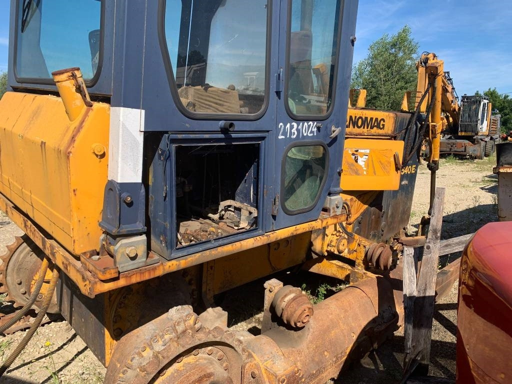 Hanomag D 540 E FOR PARTS - Μπουλντόζα: φωτογραφία 4 Hanomag D 540 E FOR PARTS - Μπουλντόζα: φωτογραφία 4