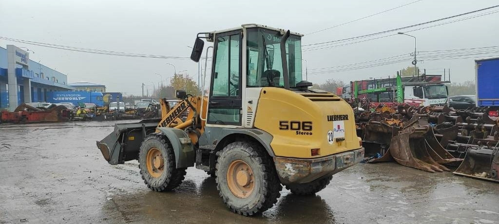 Ελαστιχοφόρος φορτωτής Liebherr L 506: φωτογραφία 8