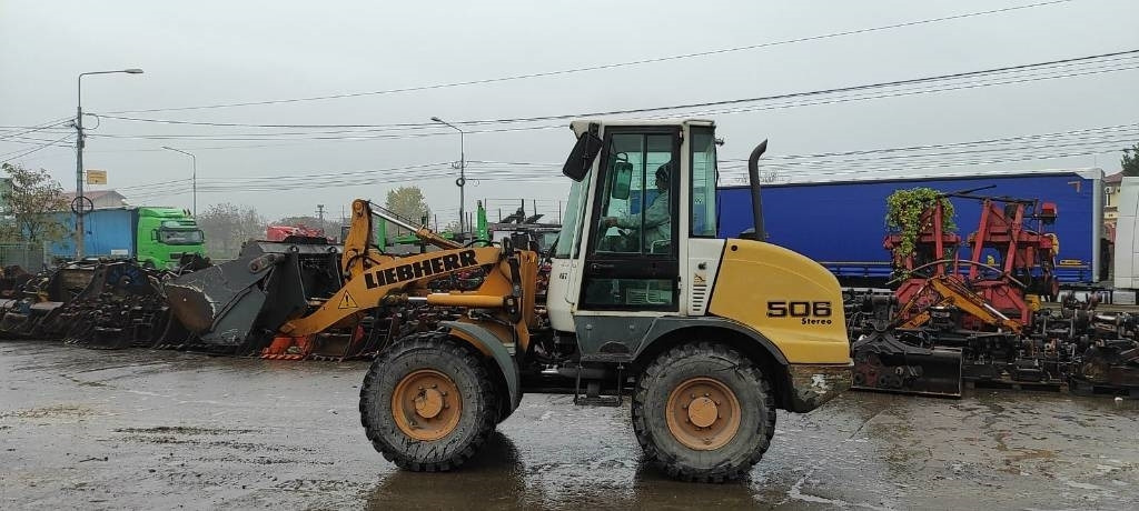 Ελαστιχοφόρος φορτωτής Liebherr L 506: φωτογραφία 9