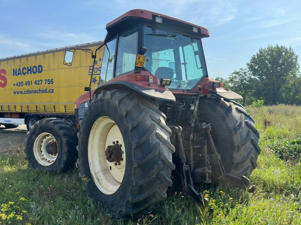 New Holland G 210 - Τρακτέρ: φωτογραφία 3 New Holland G 210 - Τρακτέρ: φωτογραφία 3
