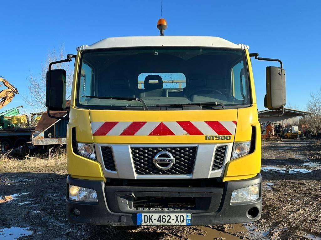Nissan NT500 - Φορτηγό ανατρεπόμενο: φωτογραφία 2 Nissan NT500 - Φορτηγό ανατρεπόμενο: φωτογραφία 2