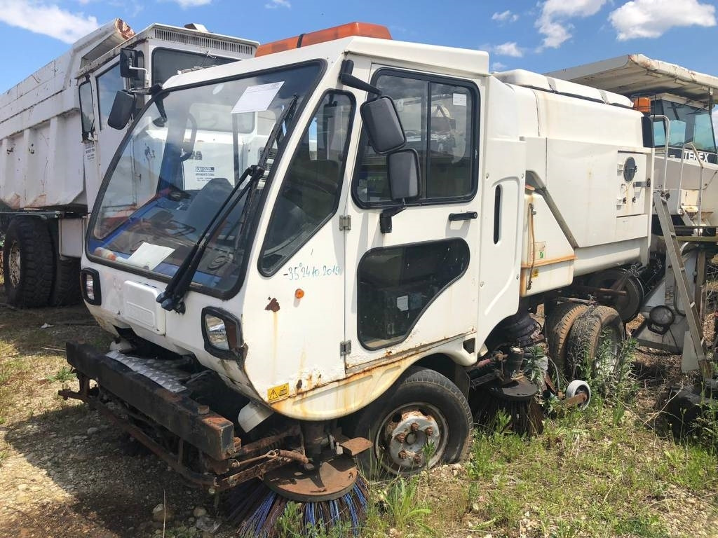 Scarab Minor VM - Σάρωθρο δρόμων: φωτογραφία 2 Scarab Minor VM - Σάρωθρο δρόμων: φωτογραφία 2