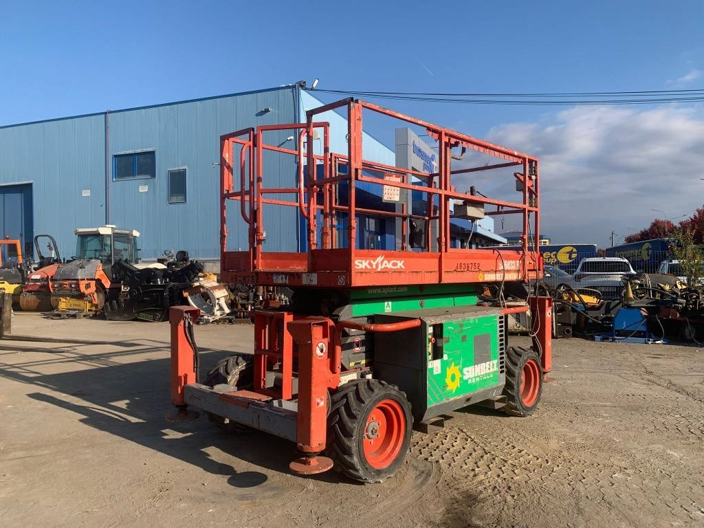 SkyJack SJ 6832 RT  - Ψαλιδωτό ανυψωτικό: φωτογραφία 4 SkyJack SJ 6832 RT  - Ψαλιδωτό ανυψωτικό: φωτογραφία 4
