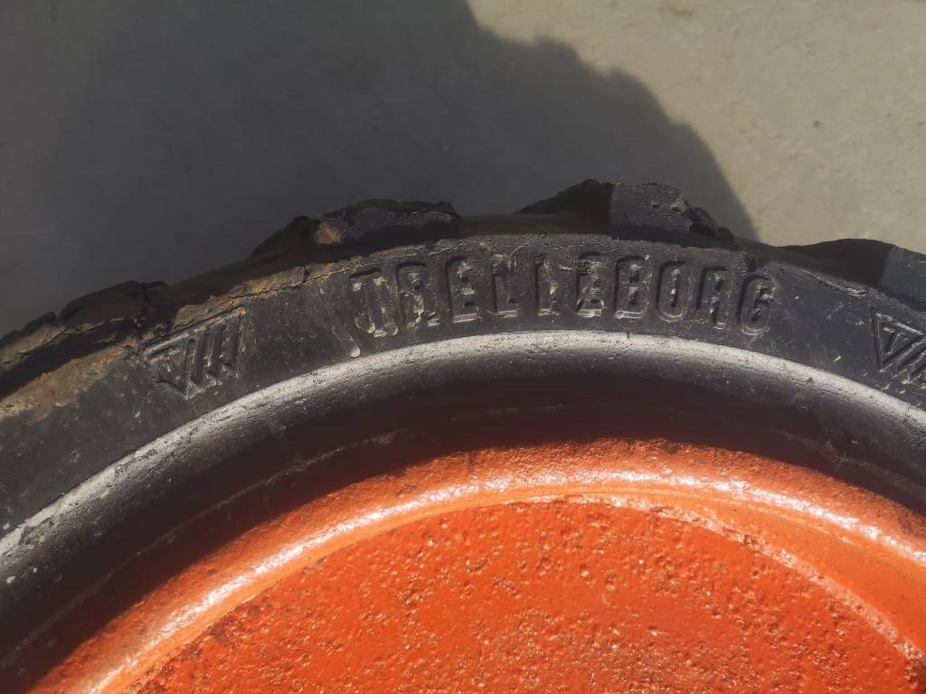 Trelleborg 31x10-20 - Ελαστικό για Κατασκευή μηχανήματα: φωτογραφία 3 Trelleborg 31x10-20 - Ελαστικό για Κατασκευή μηχανήματα: φωτογραφία 3