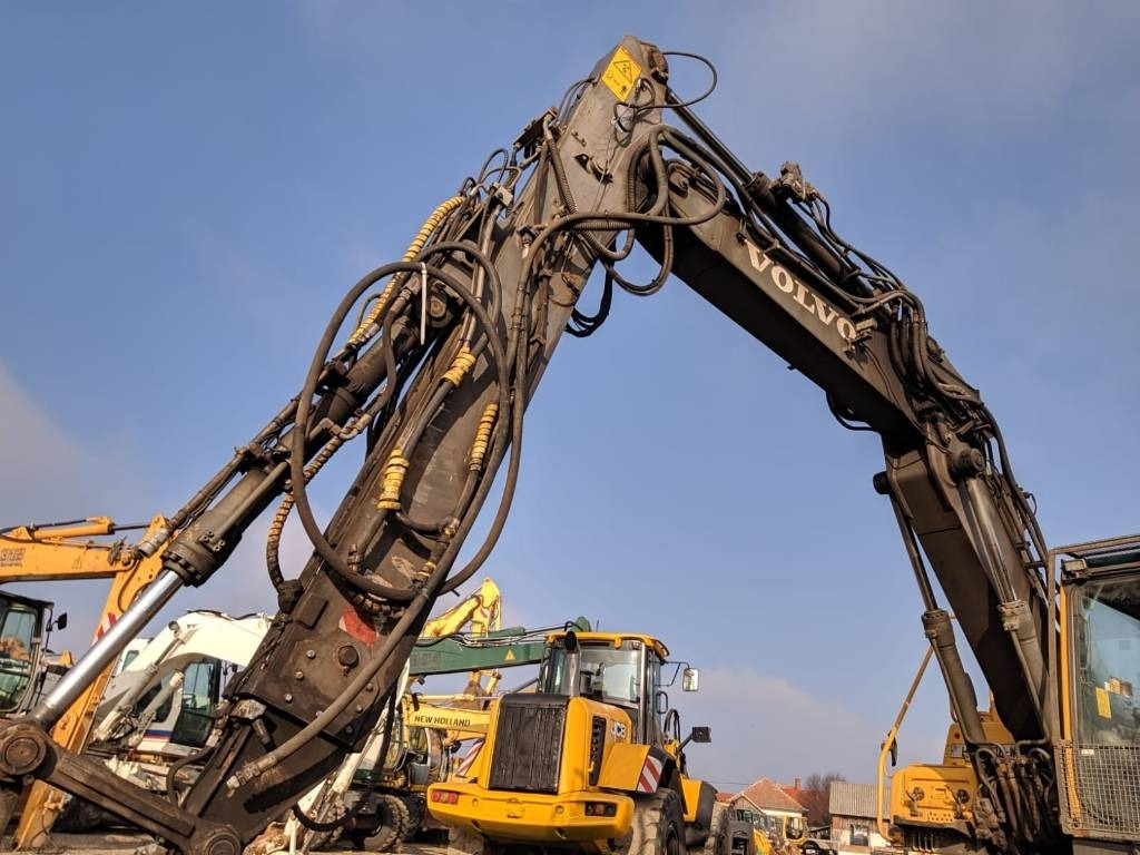 Ερπυστριοφόρος εκσκαφέας Volvo EC 160 B LC: φωτογραφία 7