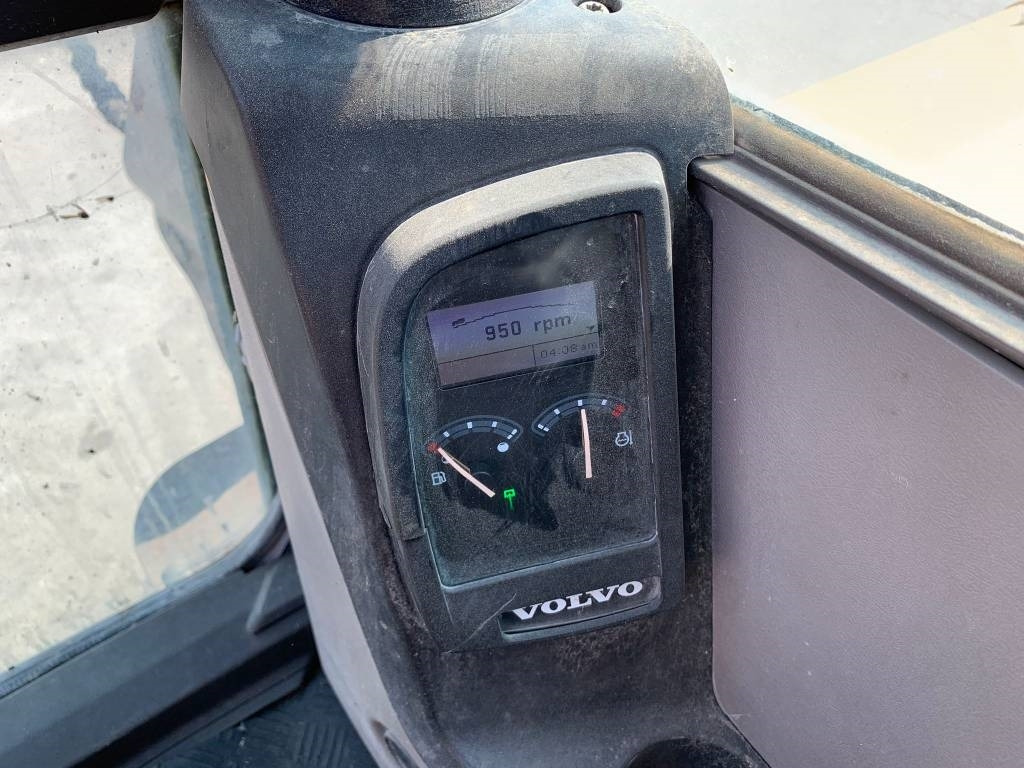 Μίνι εκσκαφέας Volvo ECR 88 D: φωτογραφία 10 Μίνι εκσκαφέας Volvo ECR 88 D: φωτογραφία 10